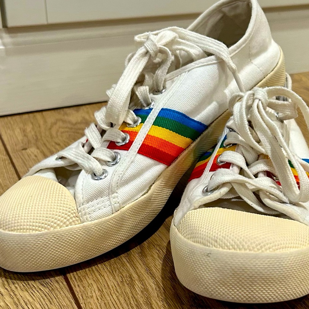 Gola White with Rainbow Stripe Sneakers Size 7 (feels like 7.5/8) Great Cond.